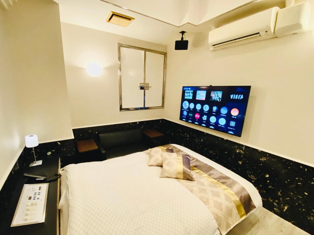 Hotel Crystal 大人専用 Tokió Kültér fotó