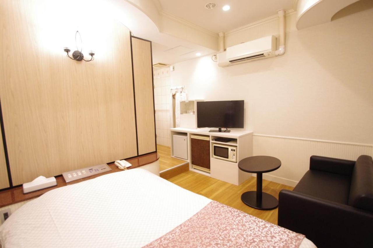 Hotel Crystal 大人専用 Tokió Kültér fotó