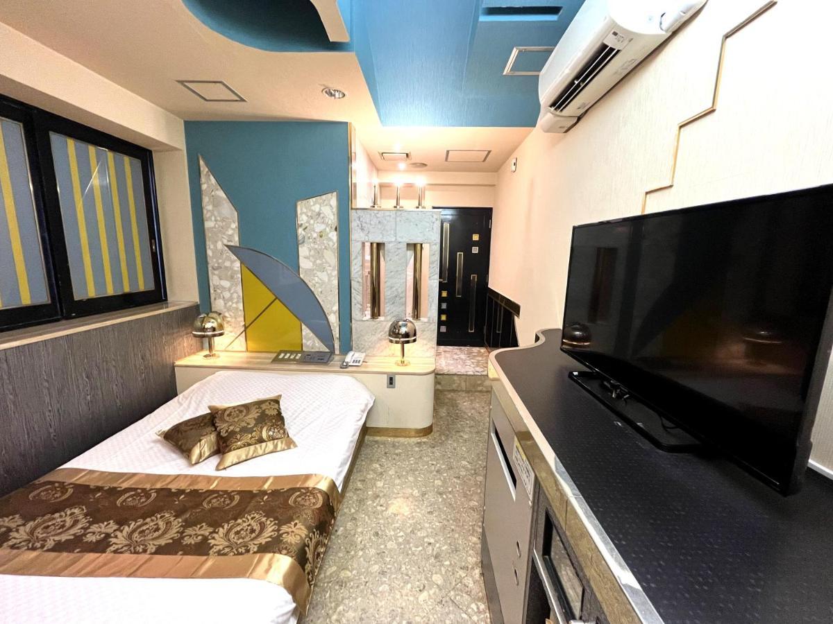 Hotel Crystal 大人専用 Tokió Kültér fotó