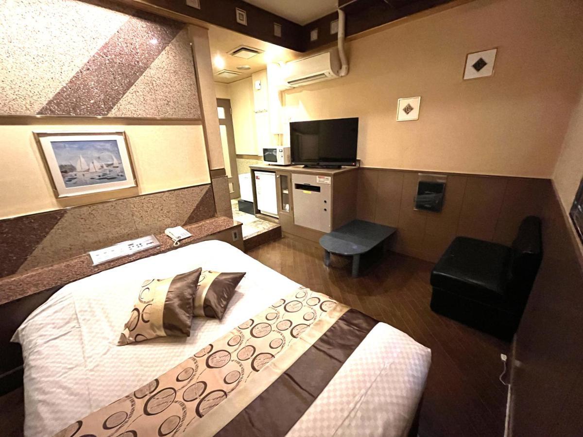 Hotel Crystal 大人専用 Tokió Kültér fotó